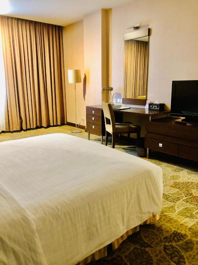 Aurora Hotel Plaza Bien Hoa Exterior photo